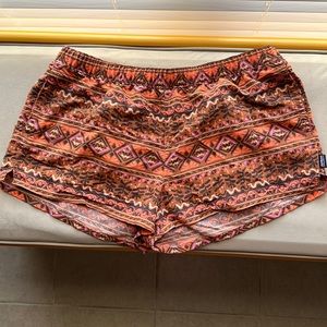 Patagonia Barely Baggies Women’s Shorts, size XL, 2.5 inch inseam